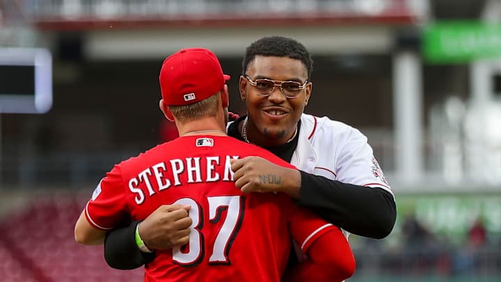 Watch: Orlando Brown Jr. Attends Reds Game, Shouts Out Joey Votto on Social Media Watch: Orlando Brown Jr. Attends Reds Game, Shouts Out Joey Votto on Social Media