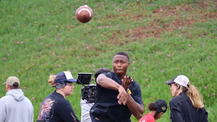 Gators QB Pledge DJ Lagway Named MaxPreps Player of the Year Finalist