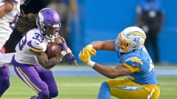 Chargers News: Rumored LA Star Target Expresses Desire to Play with DeAndre Hopkins