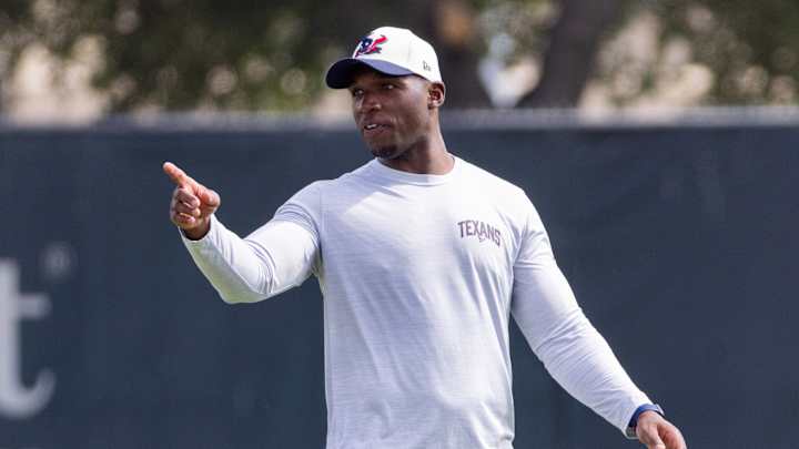 'Rat Poison!' Houston Texans Coach DeMeco Ryans 'Not Caught Up' In Playoff Picture 'Rat Poison!' Houston Texans Coach DeMeco Ryans 'Not Caught Up' In Playoff Picture