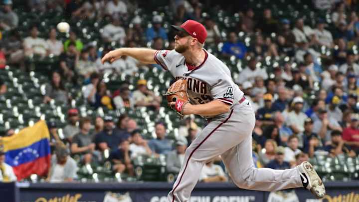 Merrill Kelly Suffered a Blood Clot in Calf