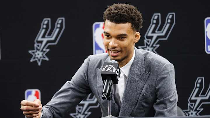 Victor Wembanyama Shares High Praise for Steph Curry