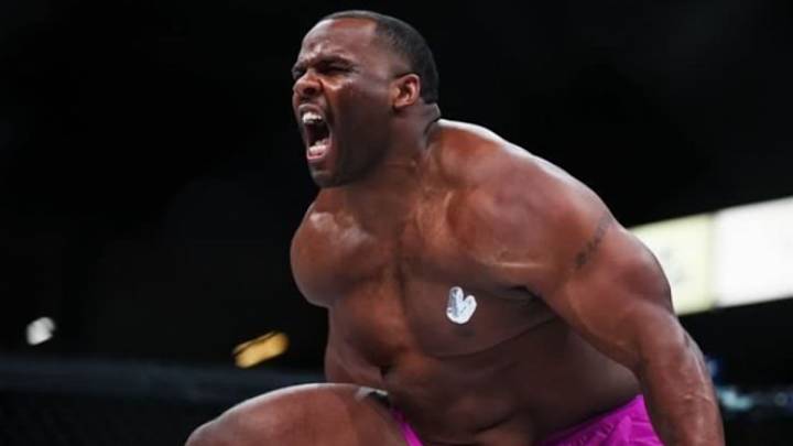 UFC Heavyweight Banned for 2 Years, Pops 3x for Testosterone Substance Abuse UFC Heavyweight Banned for 2 Years, Pops 3x for Testosterone Substance Abuse
