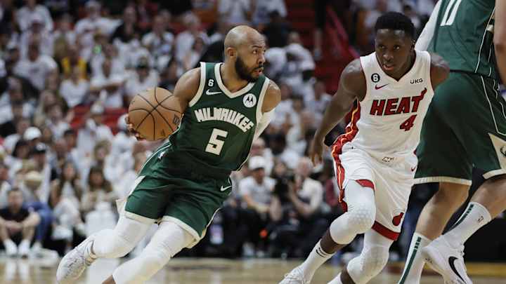 Jevon Carter Enters Free Agency