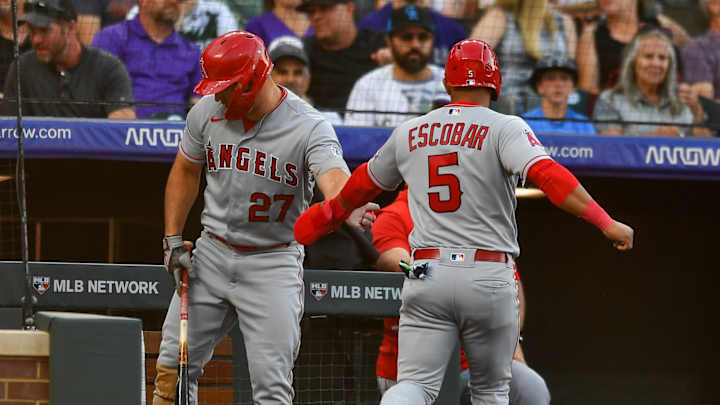 Longtime Major League Veteran Eduardo Escobar Passes U.S. Citizenship Test