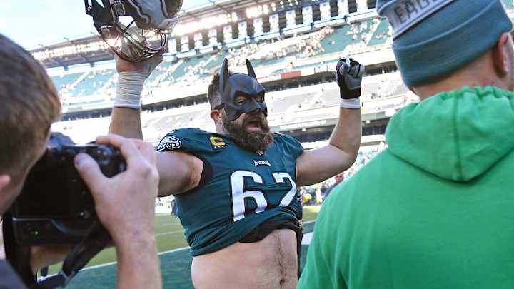 NFL Fans Were Wildly Impressed by Jason Kelce’s Lightning-Quick Beer Chug