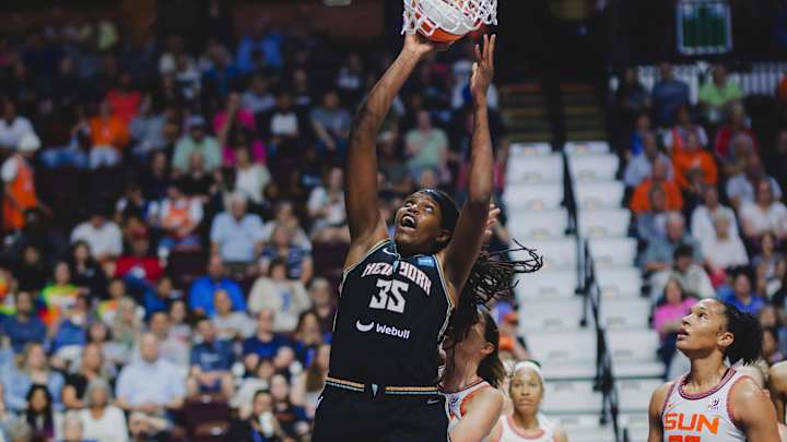 Liberty's Ex Connecticut Stars Burn Sun at Mohegan