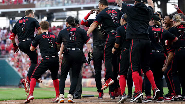 Cincinnati Reds Make Awesome Baseball History in Walk-Off Win Over San Diego Padres Cincinnati Reds Make Awesome Baseball History in Walk-Off Win Over San Diego Padres