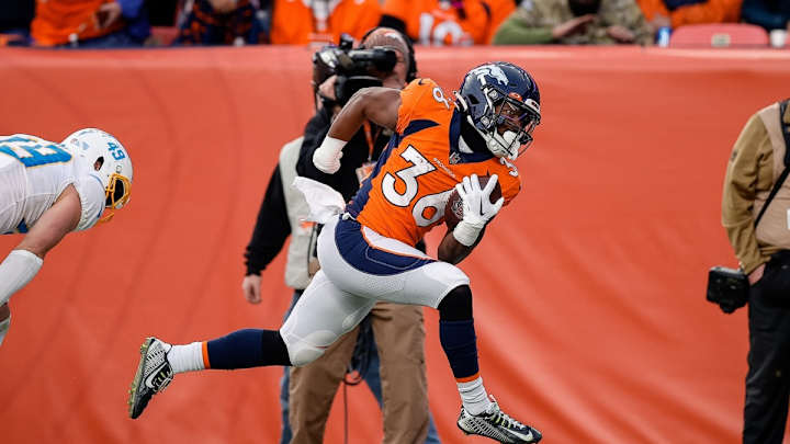 Broncos Camp: Has a New Frontrunner Emerged For RB3?