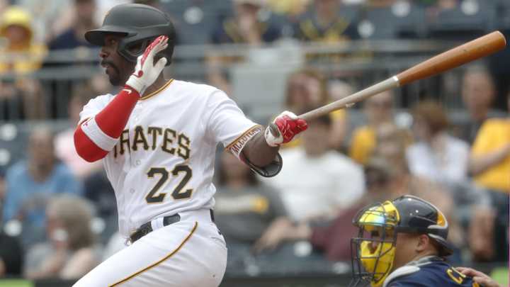 Pittsburgh Pirates' Andrew McCutchen Goes Viral For Incredible Meeting with Fans Pittsburgh Pirates' Andrew McCutchen Goes Viral For Incredible Meeting with Fans