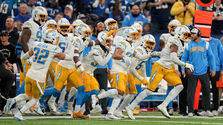 Chargers News: Bolt Experts Concerned Over LA's Safety Depth