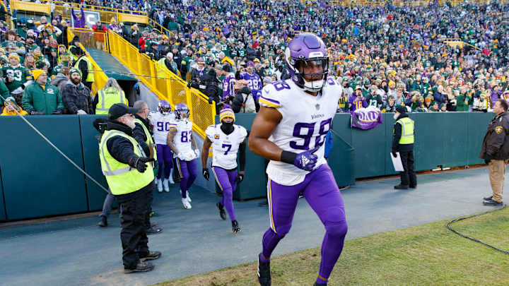 Vikings Roster Countdown: No. 98 D.J. Wonnum — Contract Year For OLB Vikings Roster Countdown: No. 98 D.J. Wonnum — Contract Year For OLB