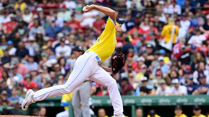 Fiery Red Sox Hurler Reportedly 'Sneaky' Boston Trade Piece As Deadline Approaches