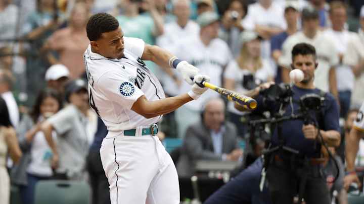 Seattle Mariners' Julio Rodriguez Clubs 41 Homers in First Round of Home Run Derby, Advances to Semifinals