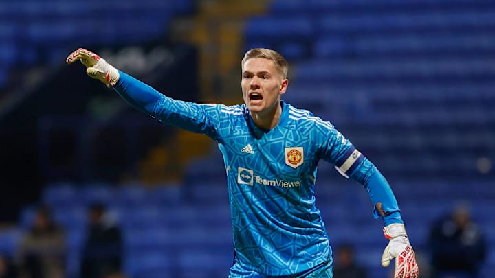 EXCLUSIVE: Sunderland targeting Man Utd goalkeeper EXCLUSIVE: Sunderland targeting Man Utd goalkeeper