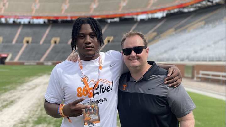 2025 Four-Star DL Amare Adams Trims List, Tennessee Among Contenders
