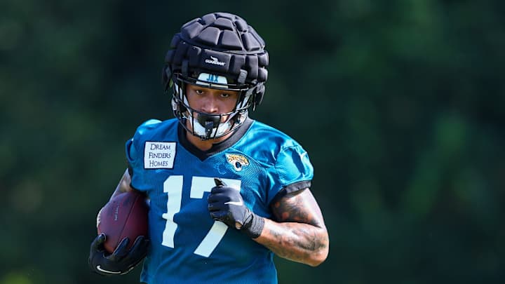 Jaguars Mailbag: What Will Happen With Evan Engram's Contract?