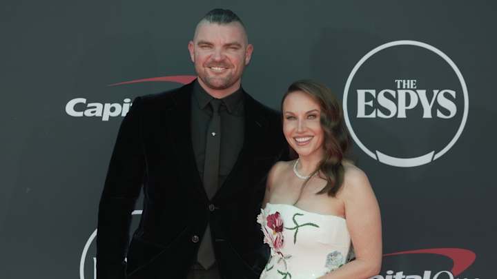 Chicago White Sox Closer Liam Hendriks Makes Awesome Speech While Receiving the Jimmy V Award at the ESPYs