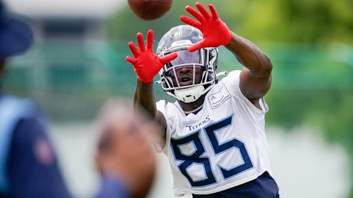 Titans Chig Okonkwo Left Off ESPN's Top Ten TE Ranking, No Honorable Mention