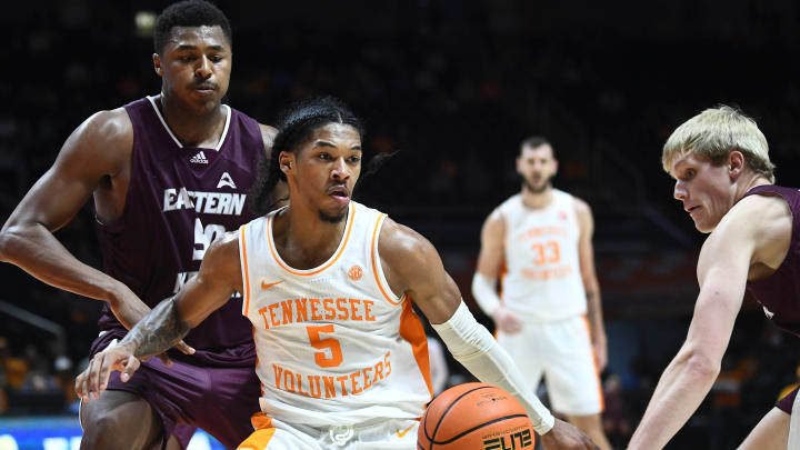 Tennessee HC Rick Barnes Updates Zakai Zeigler's Injury Status Tennessee HC Rick Barnes Updates Zakai Zeigler's Injury Status