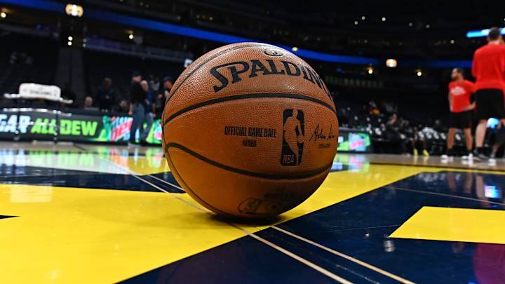 Denver Nuggets Sign Former Lakers Player Denver Nuggets Sign Former Lakers Player