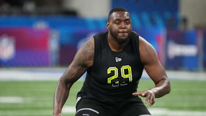 Vikings Roster Countdown: No. 79 Vederian Lowe — Young OT Depth Vikings Roster Countdown: No. 79 Vederian Lowe — Young OT Depth