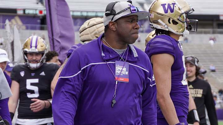 Shephard Preaches Yards After Catch to Huskies In Unique Way