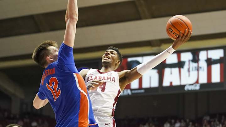 Lakers News: Two-Way LA Player Impresses Expert In Summer League
