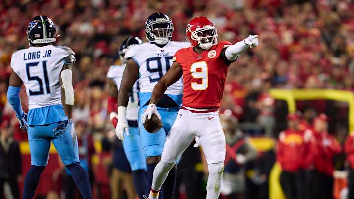 After Missing OTAs, Minicamp, Patriots' JuJu Smith-Schuster Ready for Training Camp?