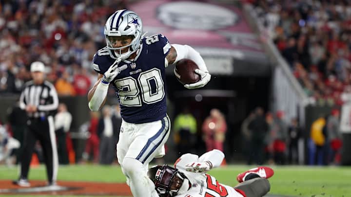 Buccaneers Hold Top Odds to Land Dallas Cowboys Running Back Next Season Buccaneers Hold Top Odds to Land Dallas Cowboys Running Back Next Season