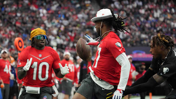 How Adams, Garoppolo Plan to Develop Chemistry How Adams, Garoppolo Plan to Develop Chemistry