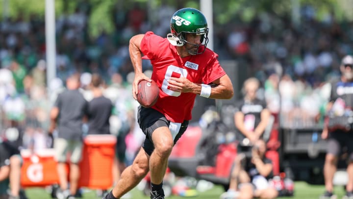 Heated Moments, Precise Passes Highlight Jets' Training Camp Practice