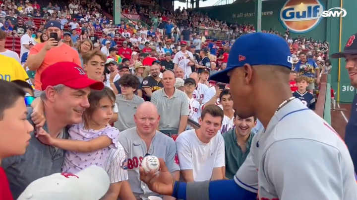 Francisco Lindor Gives Young Red Sox Fan a Memory to Last a Lifetime