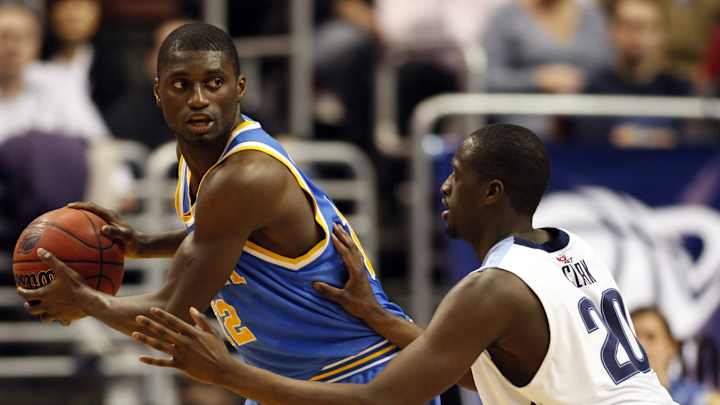 Former Bruins Legend Pays Visit to UCLA Men’s Basketball Squad Former Bruins Legend Pays Visit to UCLA Men’s Basketball Squad