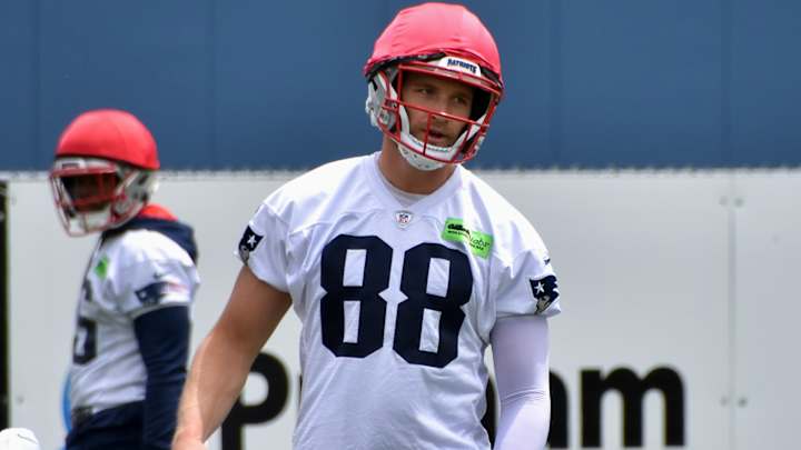 Patriots Training Camp Preview: Tight Ends; Best Red-Zone Option? Patriots Training Camp Preview: Tight Ends; Best Red-Zone Option?