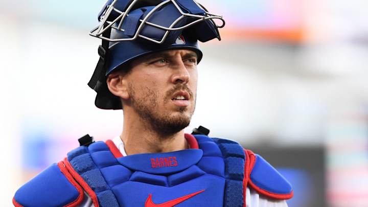 Dodgers Notes: Barnesy's Struggles, Neverending Prospect Success, Mookie Wants Out of Outfield