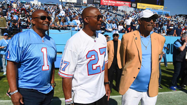 Oilers Legend Warren Moon Supports Tennessee Titans Wearing Throwbacks