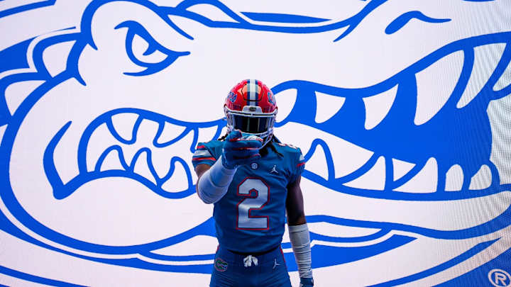 Longtime Gators LB Pledge Relocating to Gainesville for Senior Season Longtime Gators LB Pledge Relocating to Gainesville for Senior Season