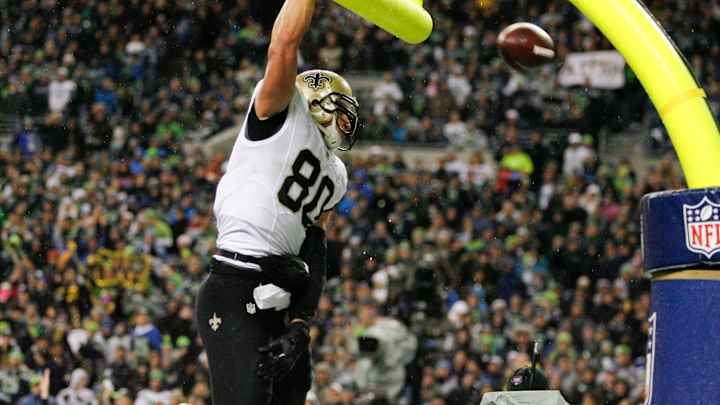 Jimmy Graham Signed a 1-Year Deal With the Saints, and Confused Fans All Made the Same Joke