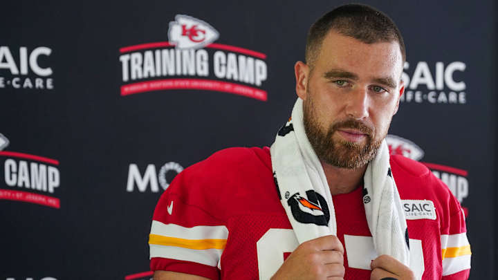 Travis Kelce Told Heartbreaking Story About How He Failed to Give Taylor Swift His Phone Number