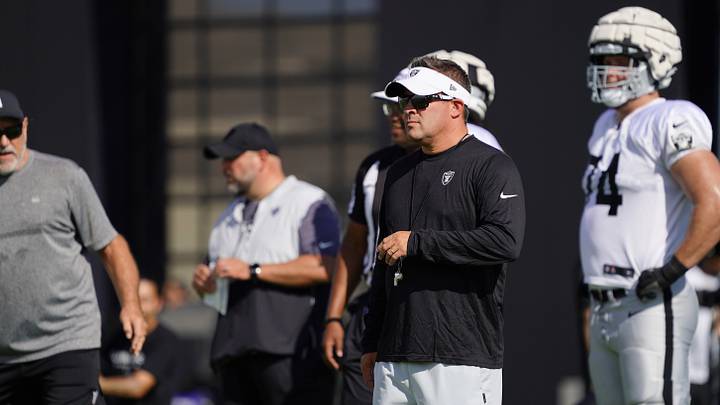 Josh McDaniels Talks Differences of Training Camp Josh McDaniels Talks Differences of Training Camp