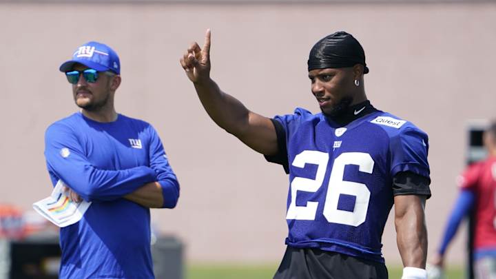 Daniel Jones Sharp, Darren Waller a Headache and More from Giants Training Camp Day 1 Daniel Jones Sharp, Darren Waller a Headache and More from Giants Training Camp Day 1