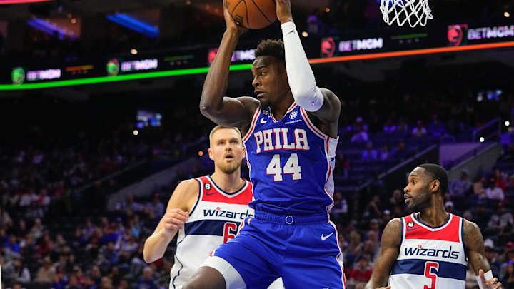 Sixers’ Paul Reed Pulls Up, Gets Some Buckets In Philly Pro-AM