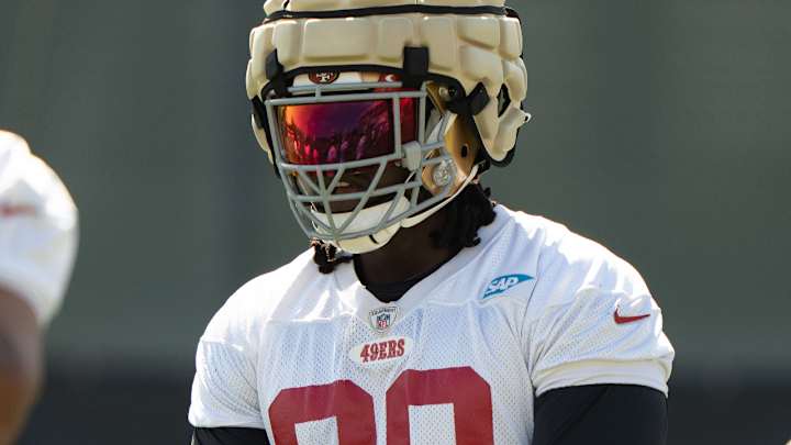 Kyle Shanahan Says Javon Kinlaw has "Been Unbelievable" Kyle Shanahan Says Javon Kinlaw has "Been Unbelievable"