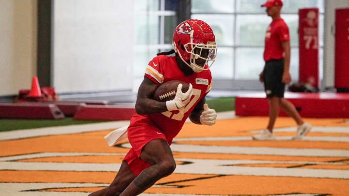 KC Chiefs vs. LV Raiders Week 12 Injuries and Inactives: Who's In, Who's Out?