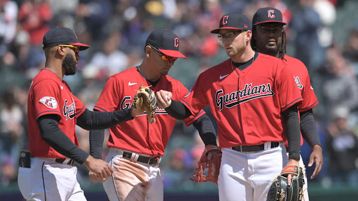 Dodgers News: LA Adds Shortstop Depth in Trade With Guardians Dodgers News: LA Adds Shortstop Depth in Trade With Guardians