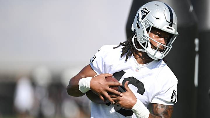 Adams Impressed by New Receiving Companion, Meyers