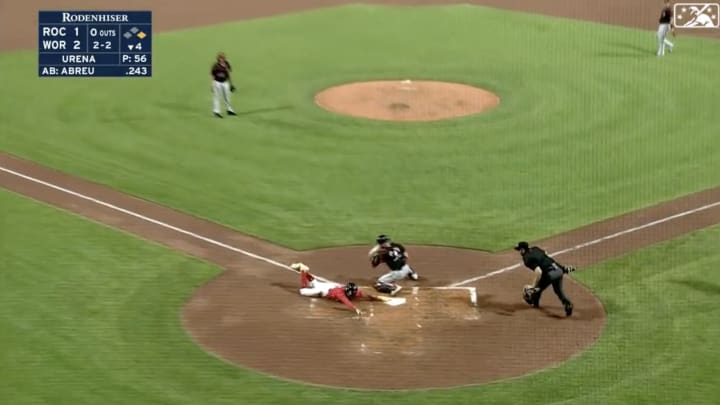 Red Sox Prospect Uses Quick Thinking to Score From First on Pitch in Dirt