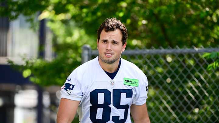 Bill Belichick Reveals Hunter Henry Scouting Report: 'One of Patriots' Best!'