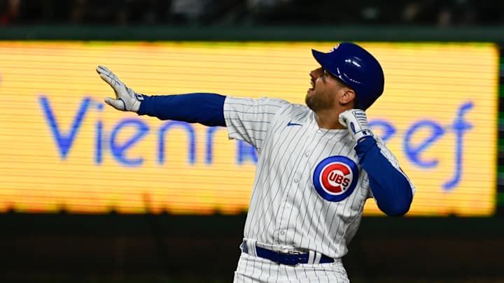 Former SF Giants OF Mike Tauchman robs walk-off home run in Cubs win Former SF Giants OF Mike Tauchman robs walk-off home run in Cubs win